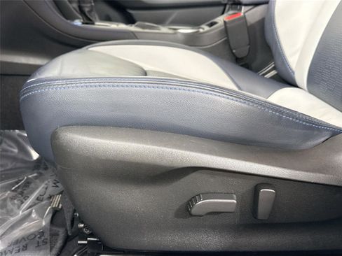 Used 2023 Subaru Crosstrek Hybrid w/ Moonroof Package w/Navigation image 31