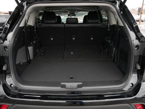 Certified 2026 Toyota Highlander XLE image 18