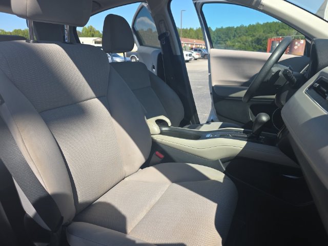 Used 2016 Honda HR-V EX image 11