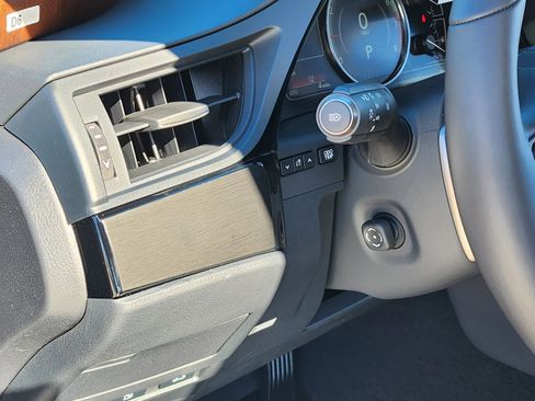 New 2025 Lexus ES 350 w/ Premium Package image 31