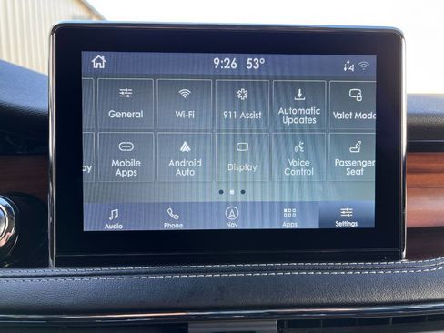 Used 2020 Lincoln Corsair Reserve w/ Equipment Group 201A image 20