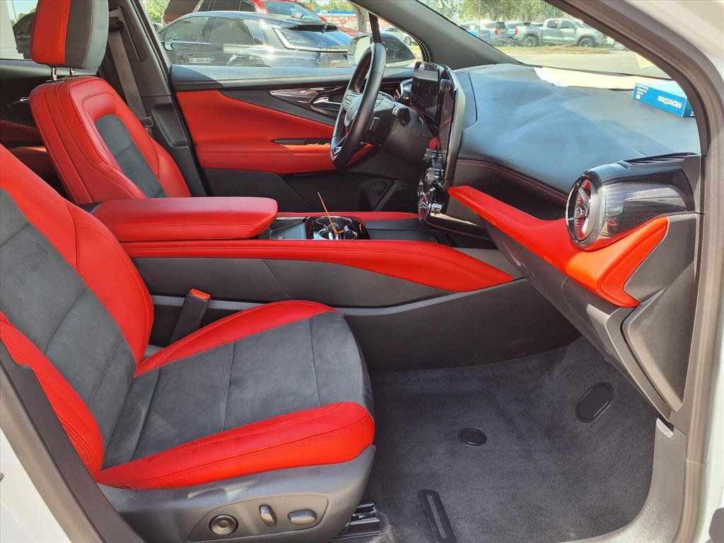 Used 2024 Chevrolet Blazer EV RS AWD/4WD image 9