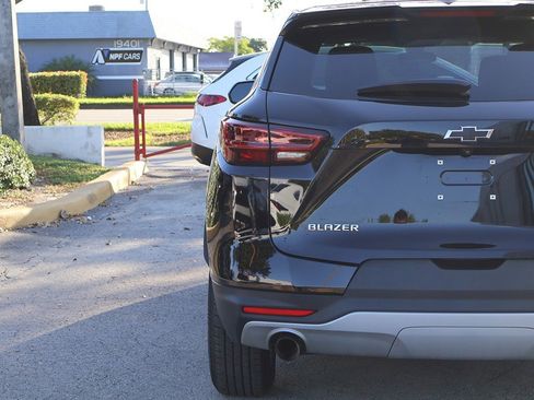 Used 2023 Chevrolet Blazer LT image 13