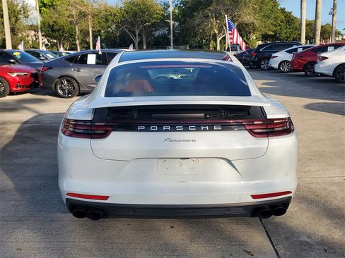 Used 2019 Porsche Panamera 4 image 6