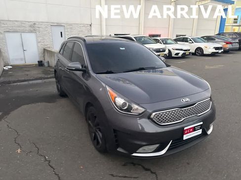 Used 2018 Kia Niro EX w/ EX Touring Graphite Edition image 9