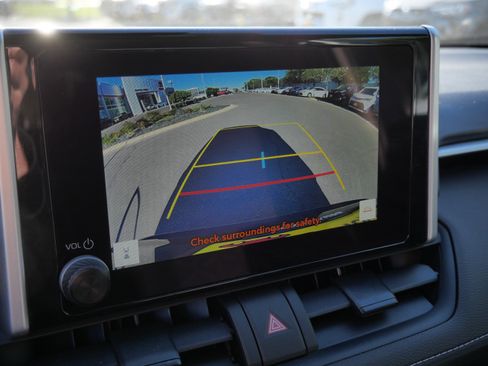 Certified 2025 Toyota RAV4 XLE AWD/4WD image 31