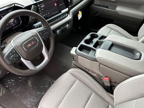 New 2026 GMC Sierra 1500 SLE w/ Preferred Package image 8