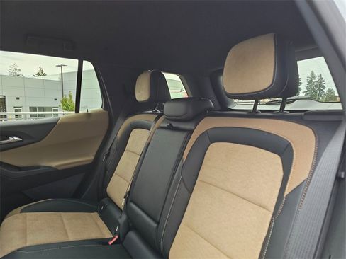 New 2026 Chevrolet Equinox ACTIV w/ Convenience Package III image 19