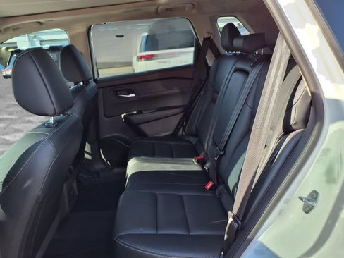 Used 2023 Nissan Rogue SL w/ SL Premium Package FWD image 23