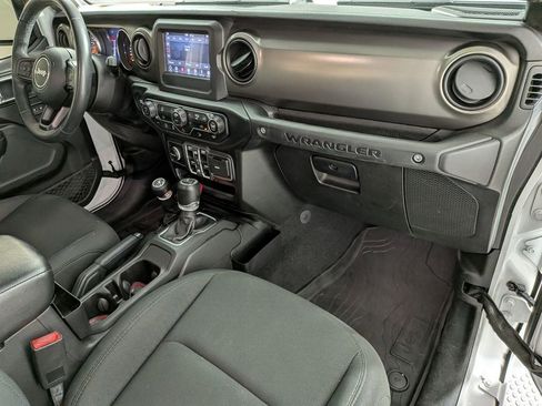 Used 2019 Jeep Wrangler Unlimited Sport S AWD/4WD image 29