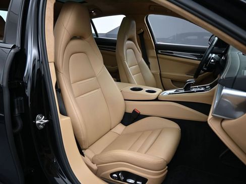 Certified 2018 Porsche Panamera Turbo S image 32