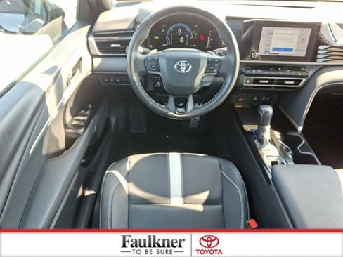 Certified 2025 Toyota Camry SE FWD image 11