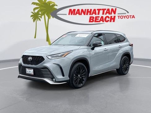 Certified 2025 Toyota Highlander XSE AWD/4WD image 1