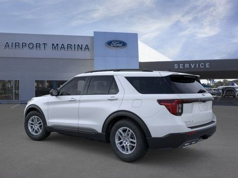 New 2026 Ford Explorer Active RWD image 5