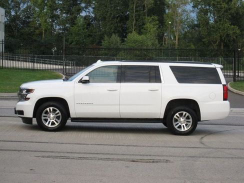 Used 2018 Chevrolet Suburban LS AWD/4WD image 6