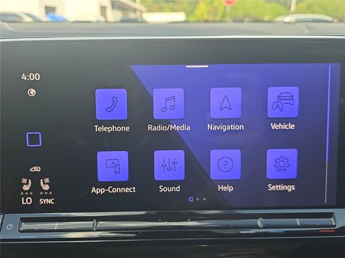 Used 2024 Volkswagen Atlas Peak Edition SEL AWD/4WD image 22