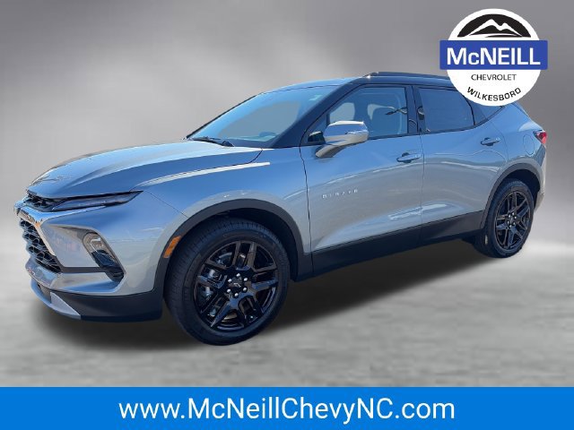 New 2026 Chevrolet Blazer LT w/ Sound & Technology Package AWD/4WD image 3