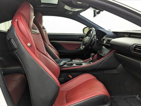 Used 2017 Lexus RC F w/ Premium Package RWD image 18