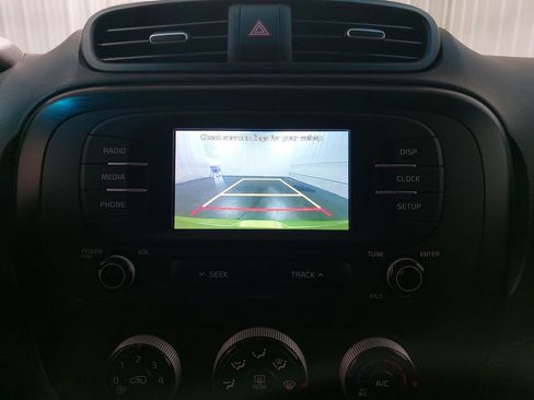 Used 2019 Kia Soul image 22