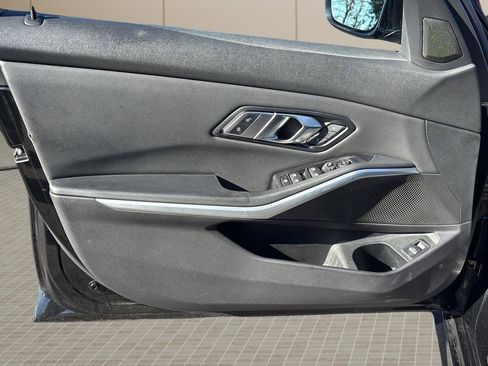 Used 2019 BMW 330i Sedan w/ Convenience Package image 16