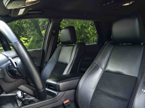 Used 2022 Dodge Durango R/T AWD/4WD image 16