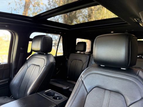 Used 2019 Ford Expedition Limited image 22