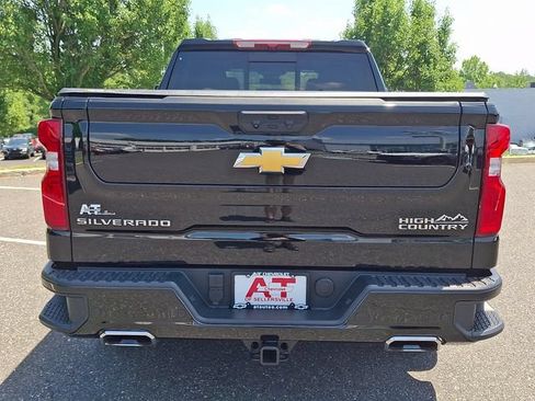 Certified 2026 Chevrolet Silverado 1500 High Country w/ High Country Premium Package AWD/4WD image 5
