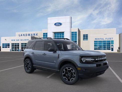 Used 2024 Ford Bronco Sport Outer Banks w/ Tech Package AWD/4WD image 7