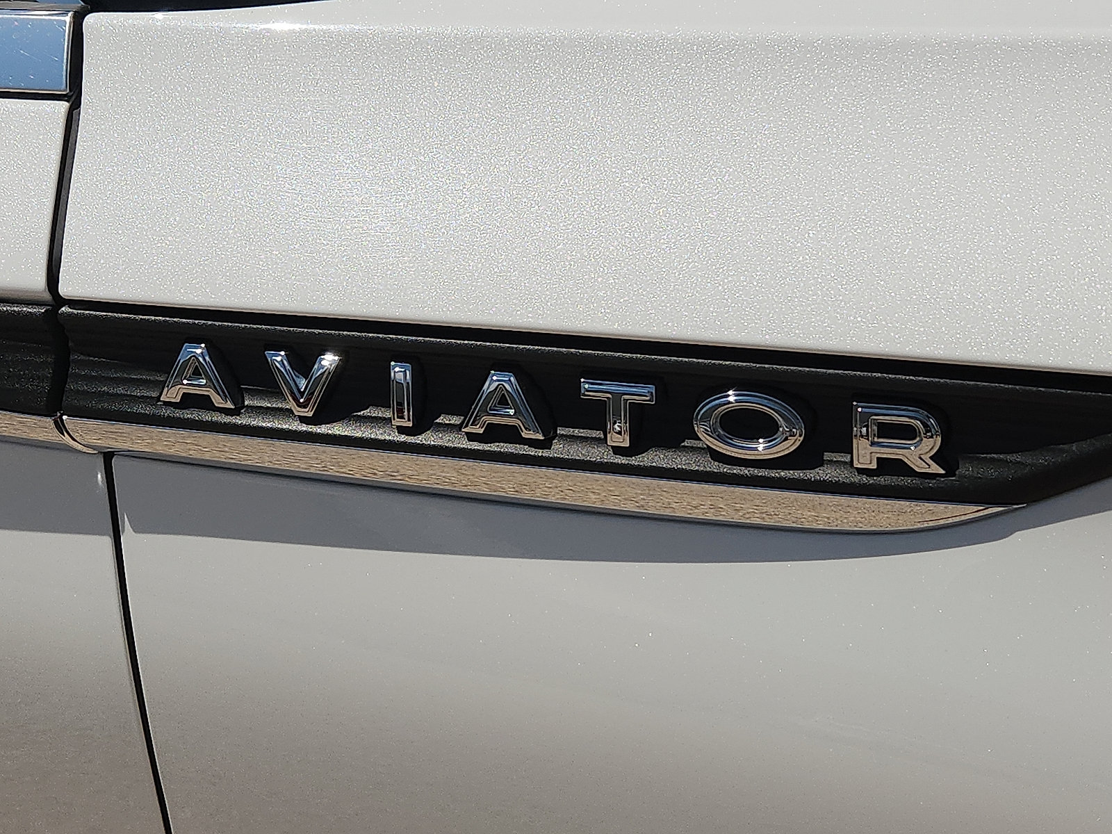 Used 2020 Lincoln Aviator Reserve w/ Equipment Group 202A AWD/4WD image 8