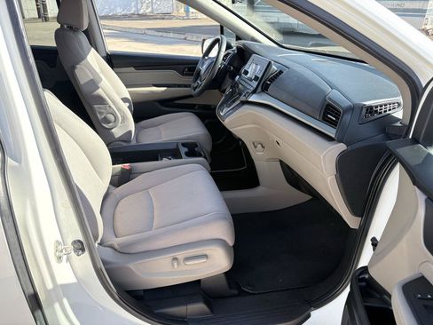 Used 2019 Honda Odyssey LX image 13