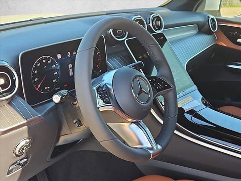 New 2026 Mercedes-Benz GLC 300 image 3