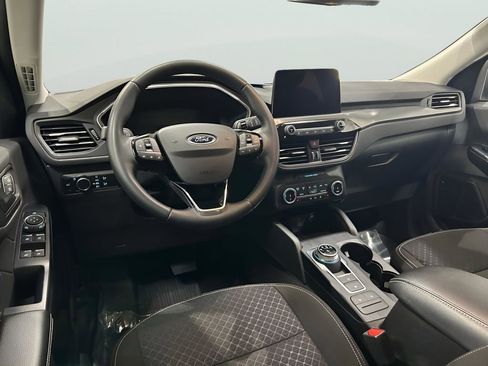 Certified 2024 Ford Escape Active w/ Cold Weather Package FWD image 17