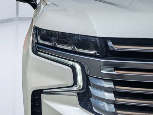 Used 2021 Chevrolet Tahoe High Country AWD/4WD image 9