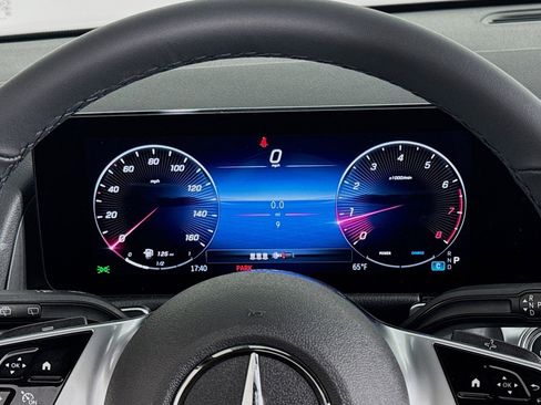 New 2026 Mercedes-Benz GLB 250 image 18