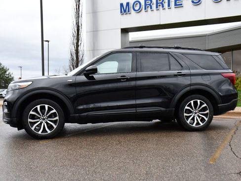 Used 2023 Ford Explorer ST-Line w/ Class IV Trailer Tow Package AWD/4WD image 2