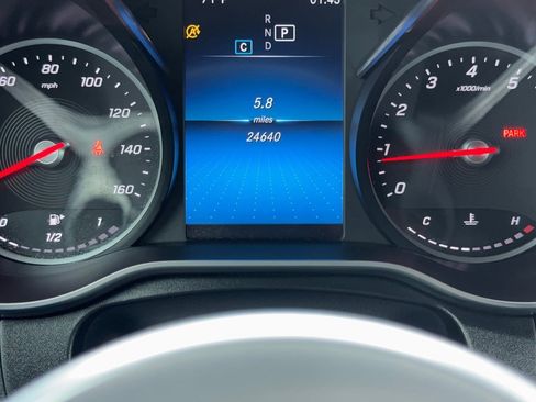 Used 2022 Mercedes-Benz GLC 300 GLC 300 w/ Premium Package Lite image 20