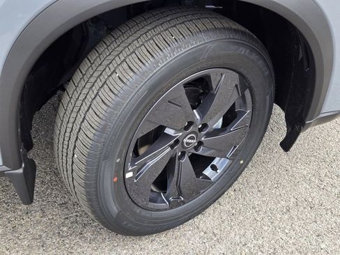 New 2026 Nissan Rogue SV FWD image 6