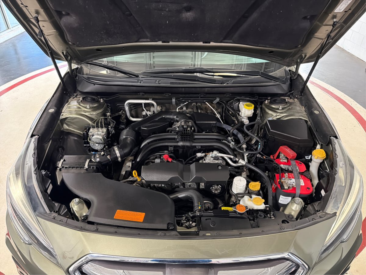 Used 2019 Subaru Outback 2.5i Touring AWD/4WD image 11