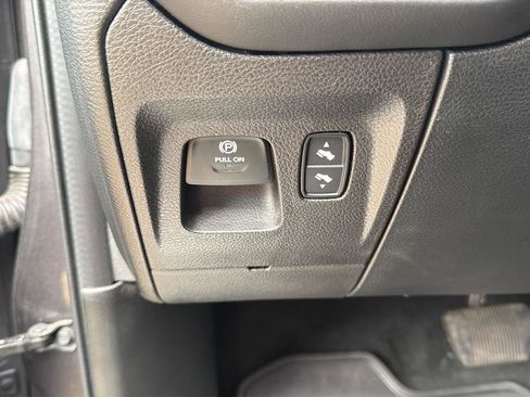 Used 2022 RAM 1500 Limited AWD/4WD image 10
