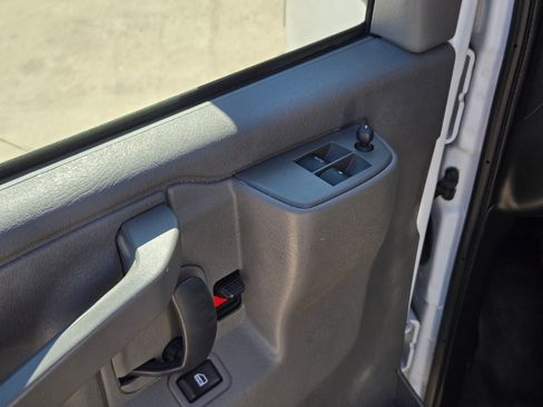 Used 2024 Chevrolet Express 2500 w/ Driver Convenience Package image 12
