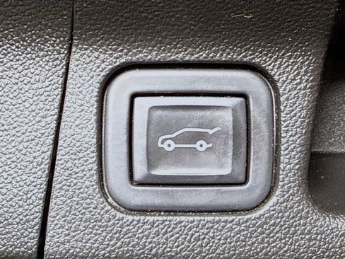 Used 2021 GMC Acadia SLE w/ Driver Convenience Package AWD/4WD image 28