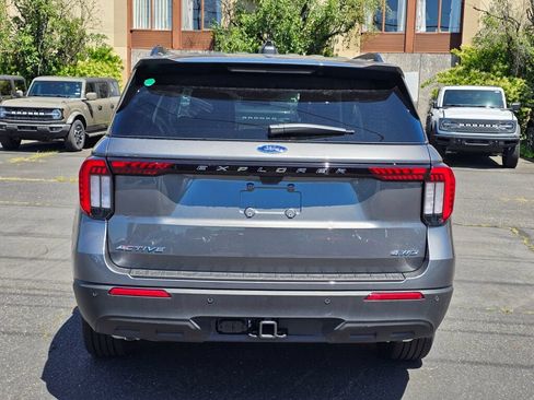 New 2026 Ford Explorer Active AWD/4WD image 4