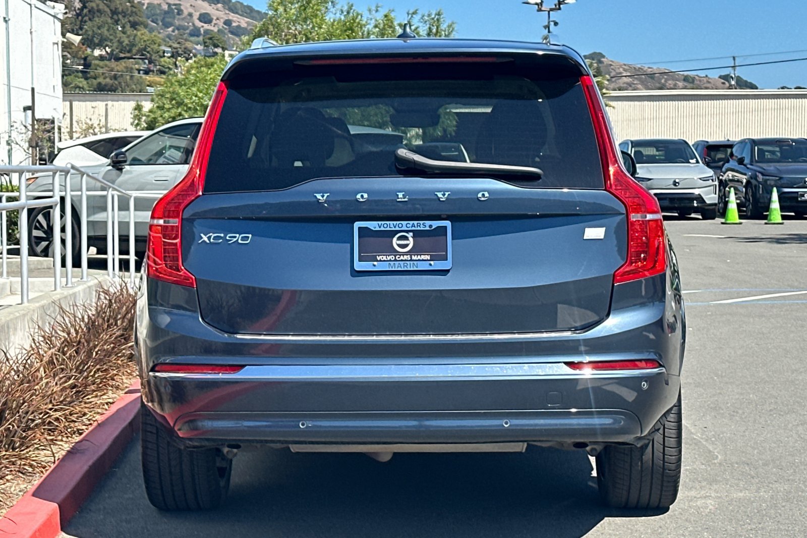 Certified 2024 Volvo XC90 T8 Plus w/ Protection Package Premier AWD/4WD image 8