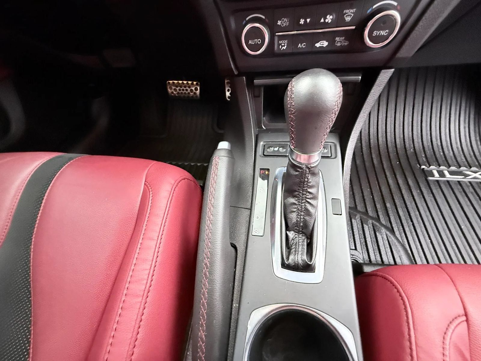Used 2022 Acura ILX w/ Premium & A-SPEC Package FWD image 11