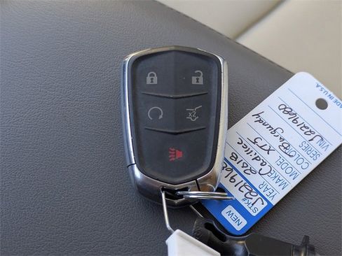 Used 2018 Cadillac XT5 Luxury image 34