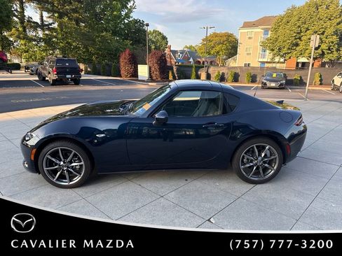 Used 2021 MAZDA MX-5 Miata RF Grand Touring RWD image 4