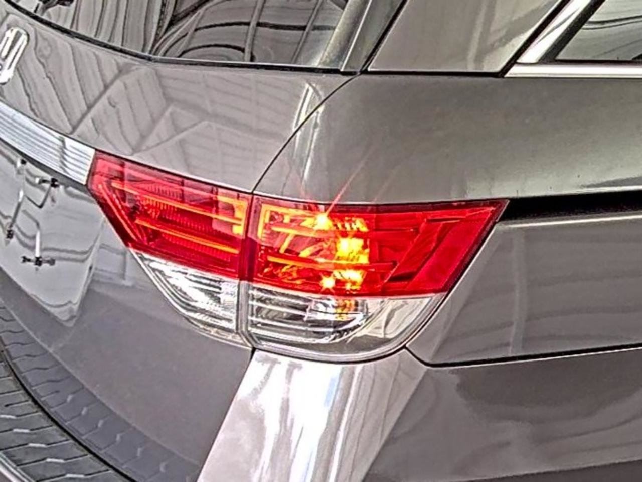 Used 2014 Honda Odyssey EX-L image 7