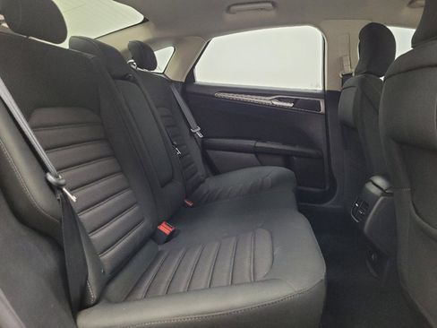 Used 2019 Ford Fusion SE AWD/4WD image 19