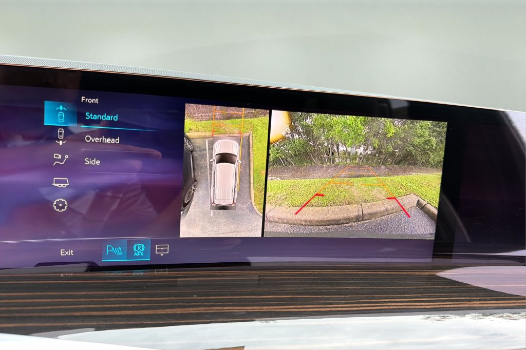 New 2027 Cadillac Escalade Luxury w/ Touring Package RWD image 28