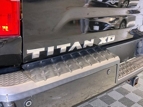 Used 2016 Nissan Titan SL image 26